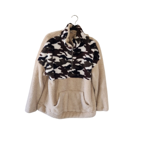 Angashion Jackets & Blazers - Angashion Beige and Brown Women's Camo Jacket.